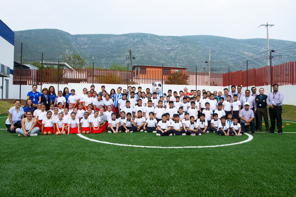 Cancha entregada por Club de Futbol Monterrey en Guadalupe Nuevo León