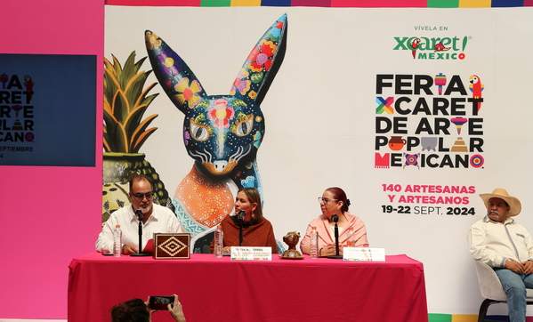 Primera Feria Xcaret de Arte Popular Mexicano