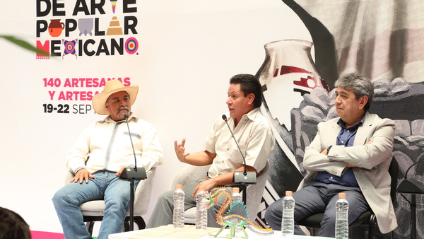 Primera Feria Xcaret de Arte Popular Mexicano