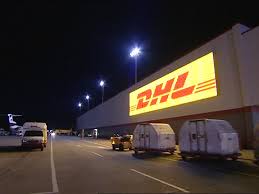 DHL busca romper récords de entrega en EUA esta Navidad