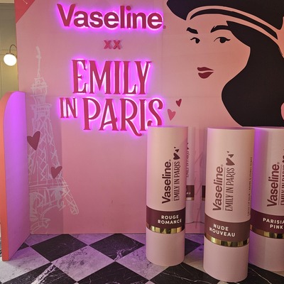 Bálsamos Labiales Inspirados en Emily in Paris