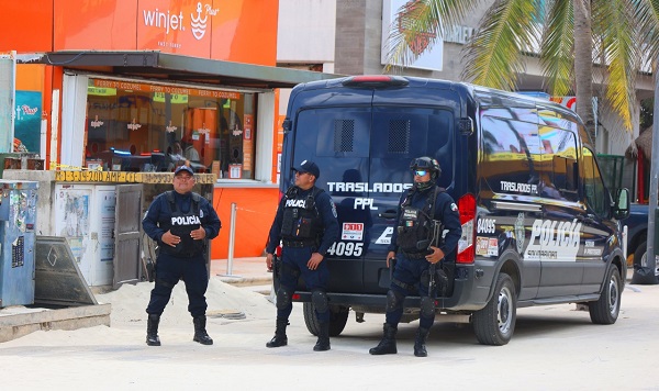 Mexicanos confían en el Ejército y en la Marina, pero desconfía de los policías