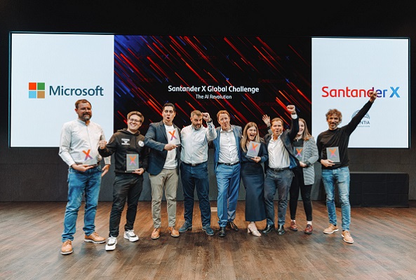 a startup mexicana Biogrip, gana premio internacional de Santander, Microsoft y Oxentia