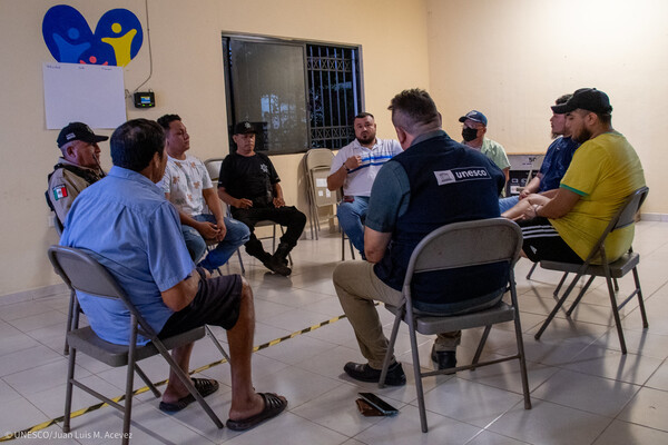 impulsar masculinidades responsables para acelerar la igualdad de género, competitividad del bordado artesanal maya-yucateco y apoyar la economía familiar