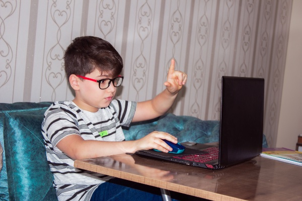 Kaspersky: 55% de madres y padres se preocupan de que Internet sea una amenaza para sus hijos 