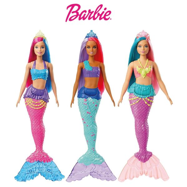 Foto de tres diferentes Barbie sirena