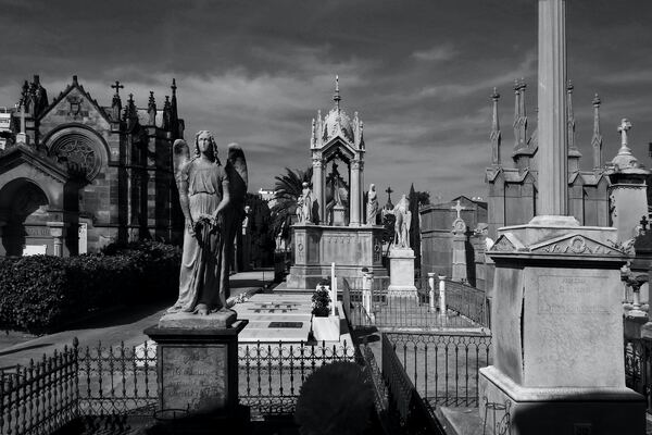 Cementerio en blanco y negro