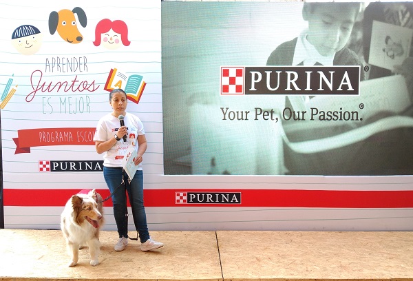 Purina crea programa donde perros 'enseñan' a leer