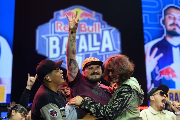 Rapder se corona campeón en la Final Nacional de Red Bull Batalla