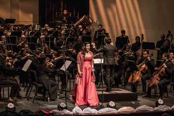 Debuta en Nueva York la soprano mexicana Ana Capetillo