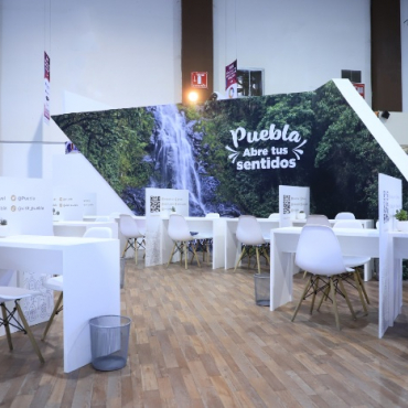 Puebla expone sus atractivos y gastronomía en el Tianguis Turístico 2022