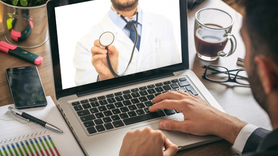 Habilitan consultas médicas online para viajeros en el extranjero