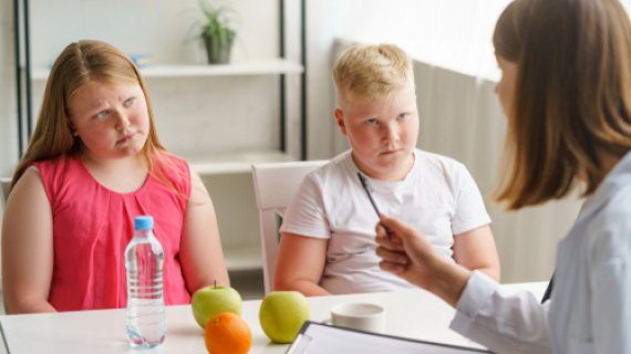 Estudio muestra las barreras que enfrentan los adolescentes para atender su obesidad