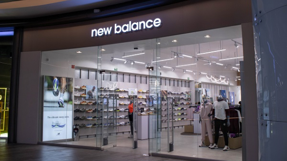 New Balance inaugura boutique propia en Galerías Monterrey