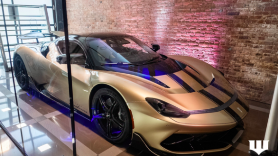 Automobili Pininfarina presenta el Battista inspirado en Gotham en Nueva York