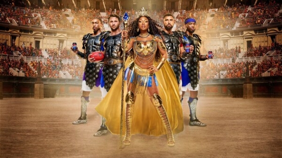 Pepsi revive su campaña de gladiadores con la NFL