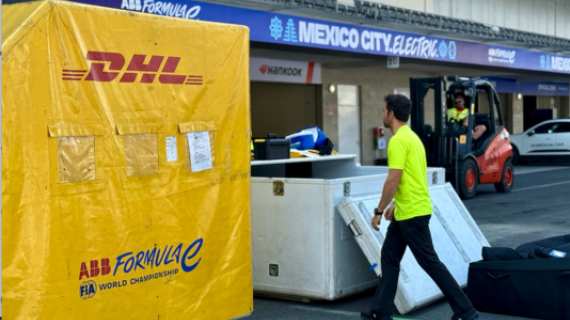 DHL empresa de logística tranportadora del GEN3 Evo Fórmula E y DHL renuevan su alianza dando inicio a la nueva era Gen3