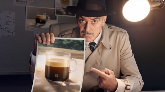 George Clooney protagoniza una nueva campaña de café con misterio y humor