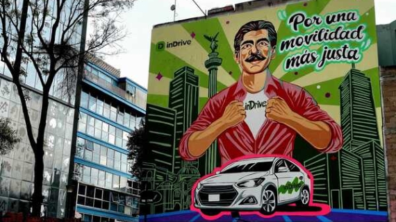 El arte urbano como homenaje a quienes impulsan la movilidad