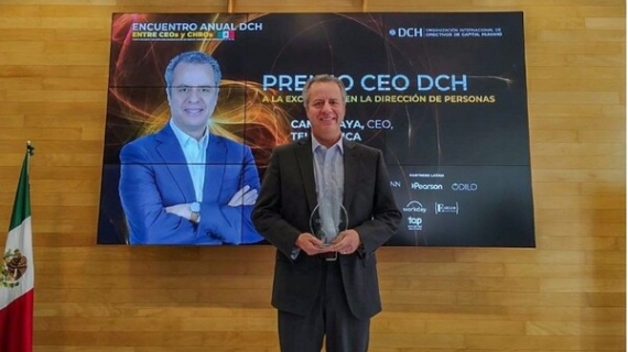 Camilo Aya, CEO de Telefónica Movistar México, recibe el máximo reconocimiento por su excelencia en la dirección de personas por parte de DCH