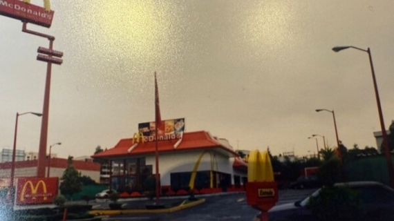 McDonald’s celebra 40 años en México McDonald’s celebra 40 años en México: Cuatro décadas de calidad, innovación e historias Compartidas