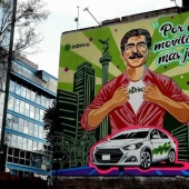 El arte urbano como homenaje a quienes impulsan la movilidad