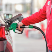 Gasolineras del futuro: cómo los pagos digitales y la regulación transforman el consumo de combustible